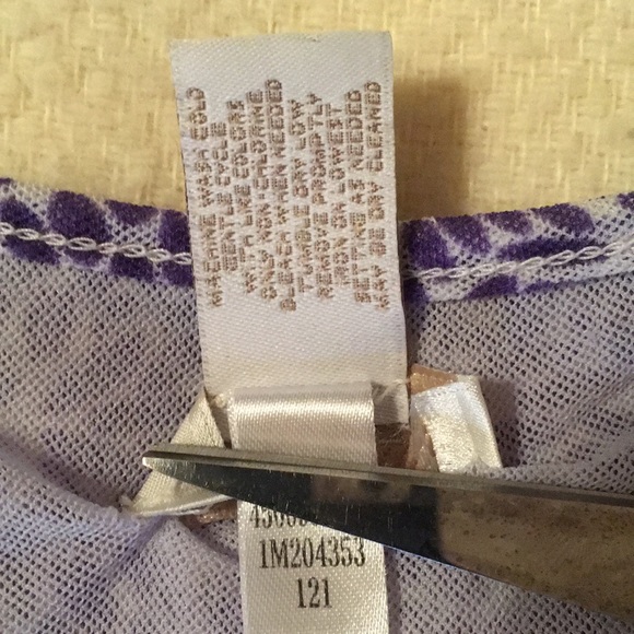 EUC Ruffled tank - Picture 6 of 6